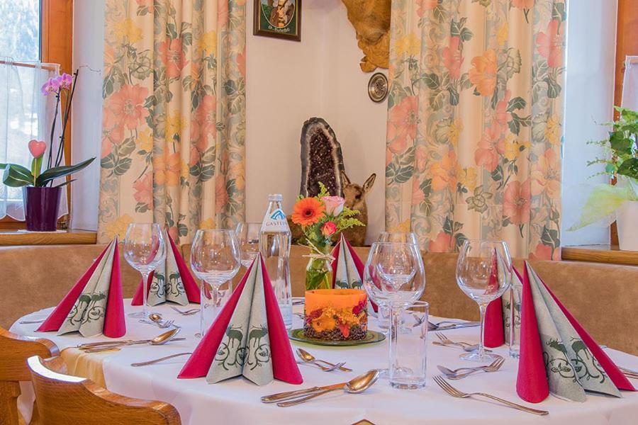 Hotel - Pension Oetzmooshof Sankt Johann im Pongau Ngoại thất bức ảnh